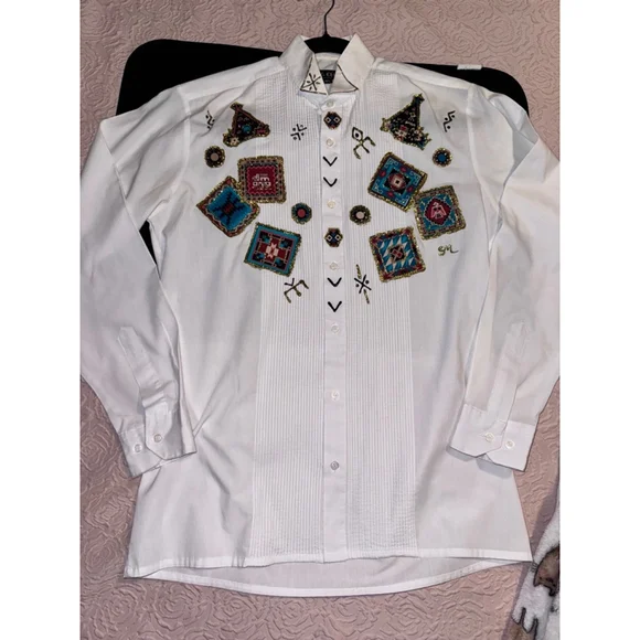 A white shirt. Mens size 14 1/2. Poly-cotton Korea decorated for what?  - Picture 6 of 15